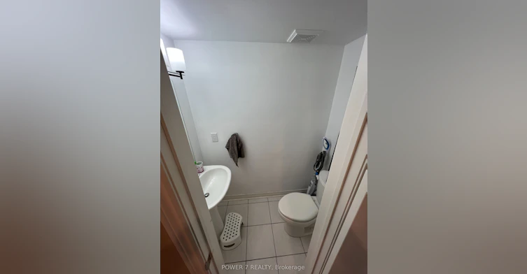 44-4695 Kingston Road, Toronto, ON, M1E 2R1 - 4