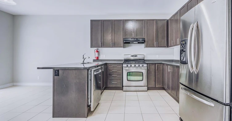 2436 New Providence Street, Oshawa, ON, L1L 0G2 - 9