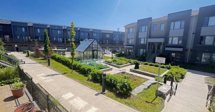 701-1525 Kingston Road, Pickering, ON, L1V 0E9 - 40