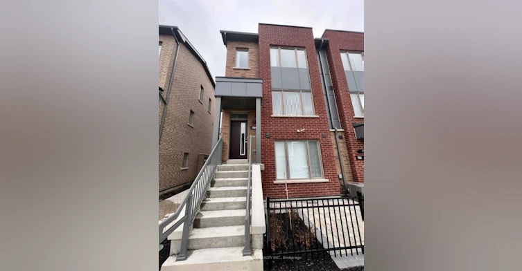 701-1525 Kingston Road, Pickering, ON, L1V 0E9 - 3
