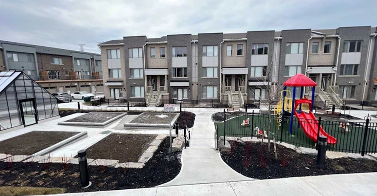 701-1525 Kingston Road, Pickering, ON, L1V 0E9 - 35