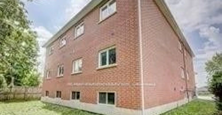 Upper-129 Ontario Street, Clarington, ON, L1C 2T5 - 17