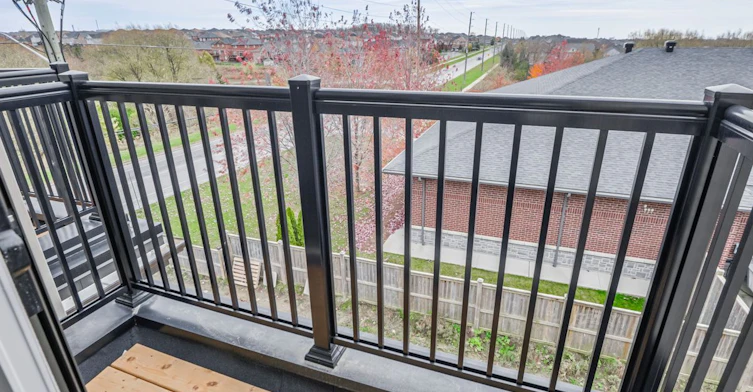 799 Heathrow Path, Oshawa, ON, L1H 7K5 - 40