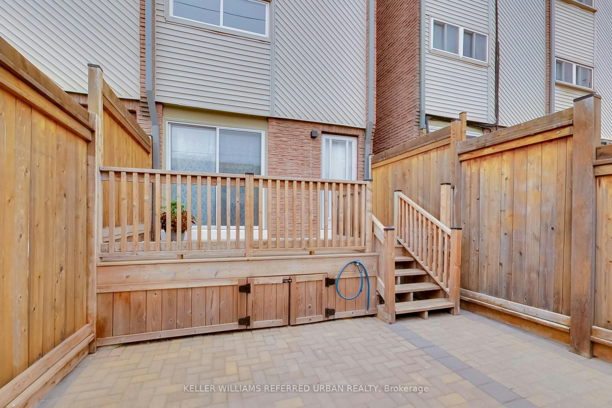 22-1666 Queen Street E, Toronto, ON, M4L 1G3