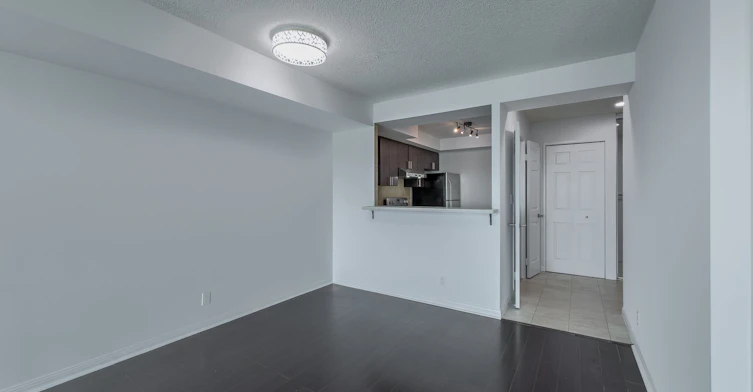 1008-8 Lee Centre Drive, Toronto, ON, M1H 3H8 - 11