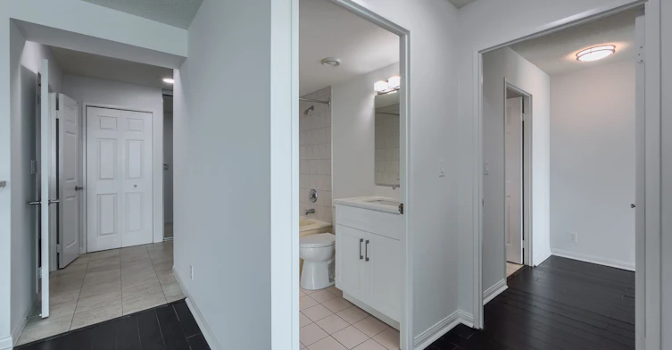 1008-8 Lee Centre Drive, Toronto, ON, M1H 3H8 - 24