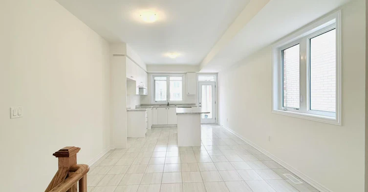 925 Crowsnest Hollow, Pickering, ON, L1X 0P4 - 7