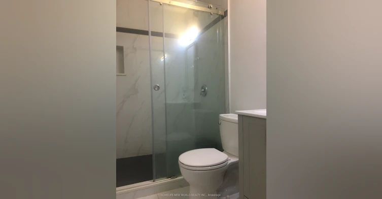 B-270 Coxwell Avenue, Toronto, ON, M4L 3B6 - 6