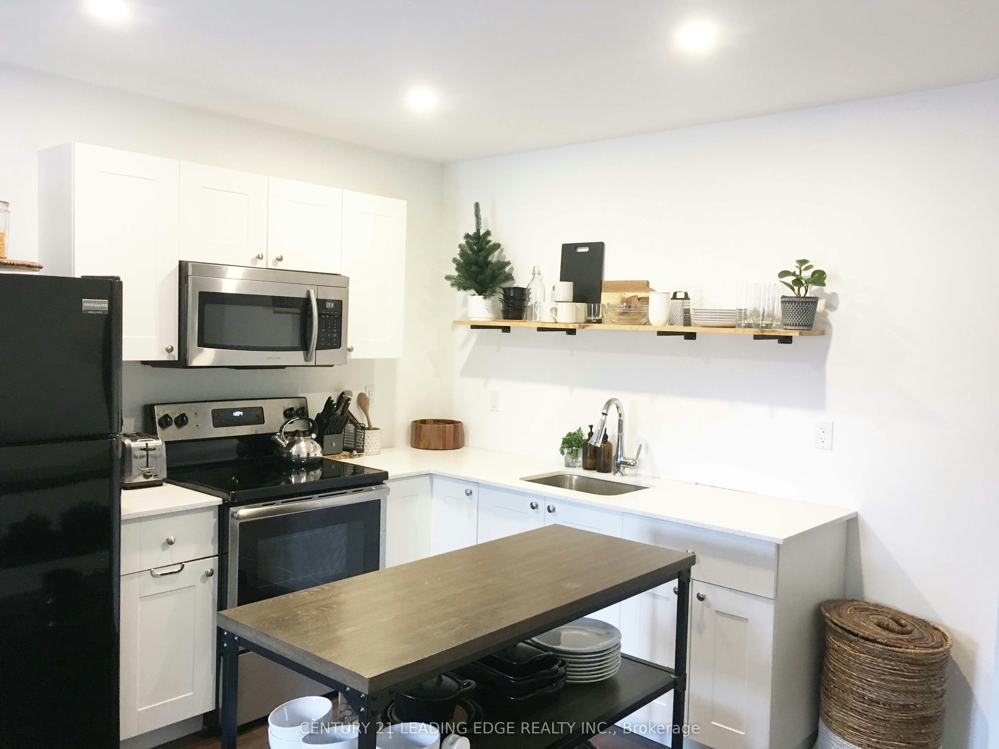 230 Court Street, Oshawa, ON, L1H 4W7 - 2