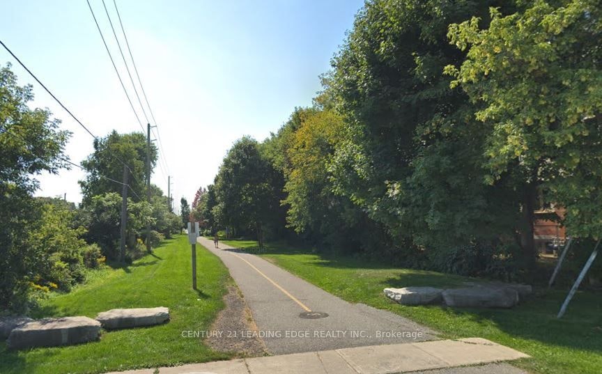 230 Court Street, Oshawa, ON, L1H 4W7 - 9