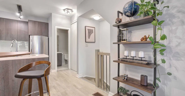 30-140 Broadview Avenue, Toronto, ON, M4M 2G2 - 8