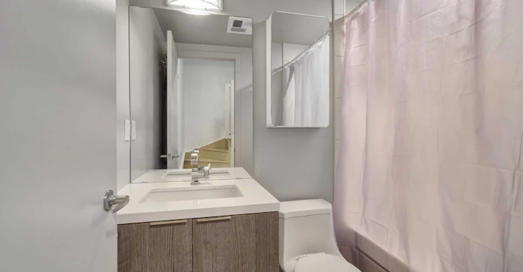 30-140 Broadview Avenue, Toronto, ON, M4M 2G2 - 24