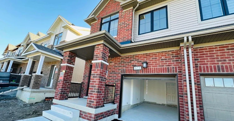 673 Ribstone Court, Oshawa, ON, L1K 3G7