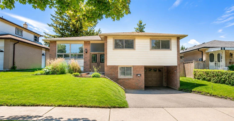 Main Floor-52 Tweedrock Crescent, Toronto, ON, M1E 4L5