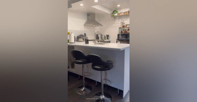 Lower-64 Galt Avenue, Toronto, ON, M4M 2Z1 - 10