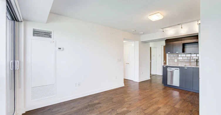 1920-275 Village Green Square, Toronto, ON, M1S 0L8 - 16