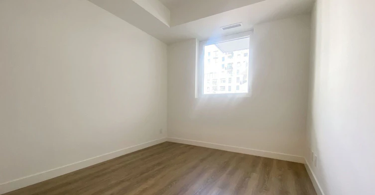 1050 Eastern Ave Avenue, Toronto, ON, M4L 0B7 - 15