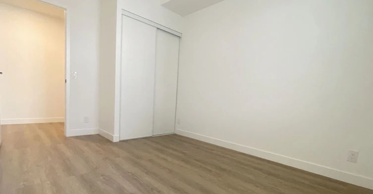 1050 Eastern Ave Avenue, Toronto, ON, M4L 0B7 - 16