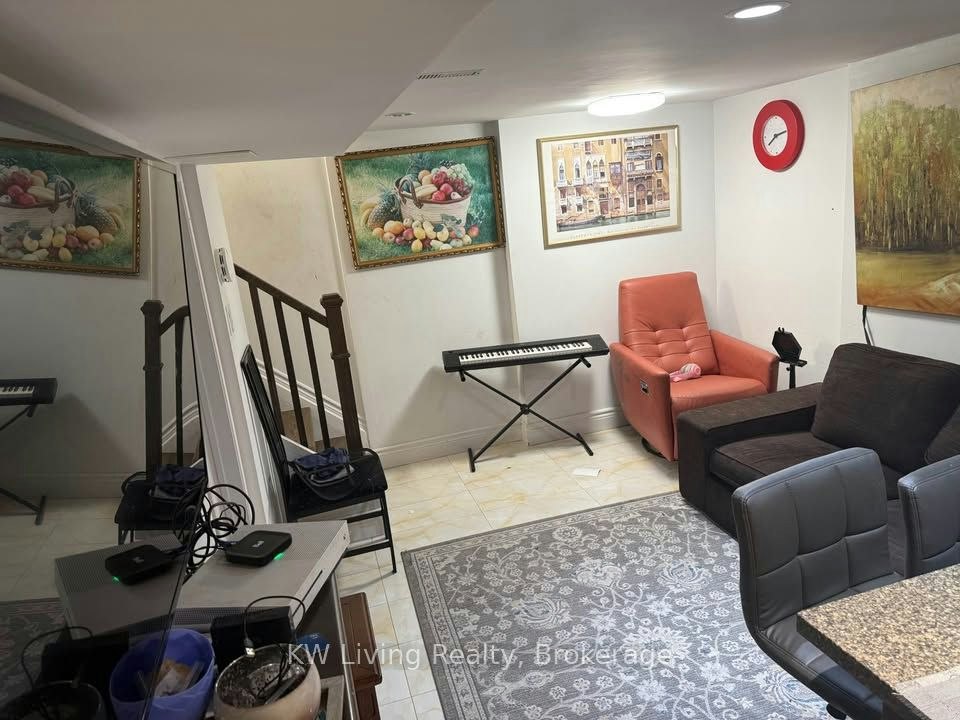 RM-1097 Warden Avenue, Toronto, ON, N1R 2P5 - 6