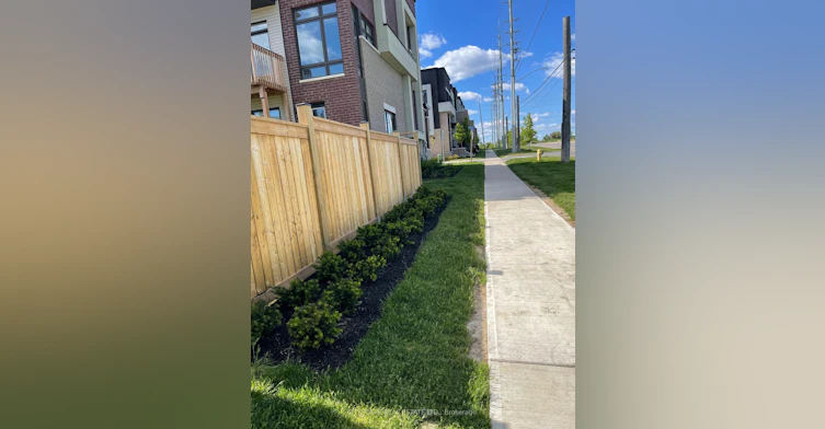 801 Heathrow Path N, Oshawa, ON, L1H 7K5 - 9