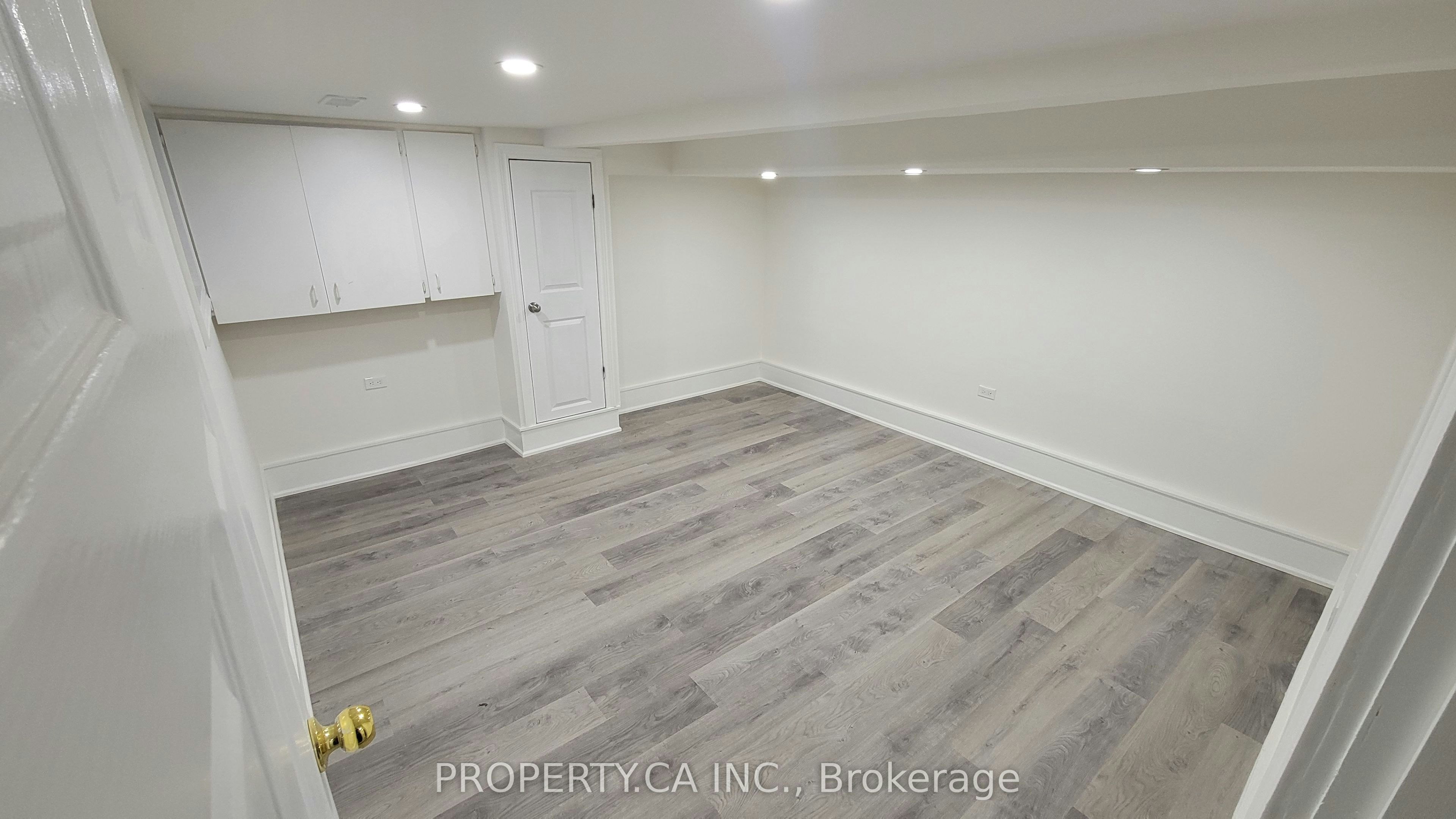 625 Rhodes Avenue, Toronto, ON, M4J 4X5 - 5