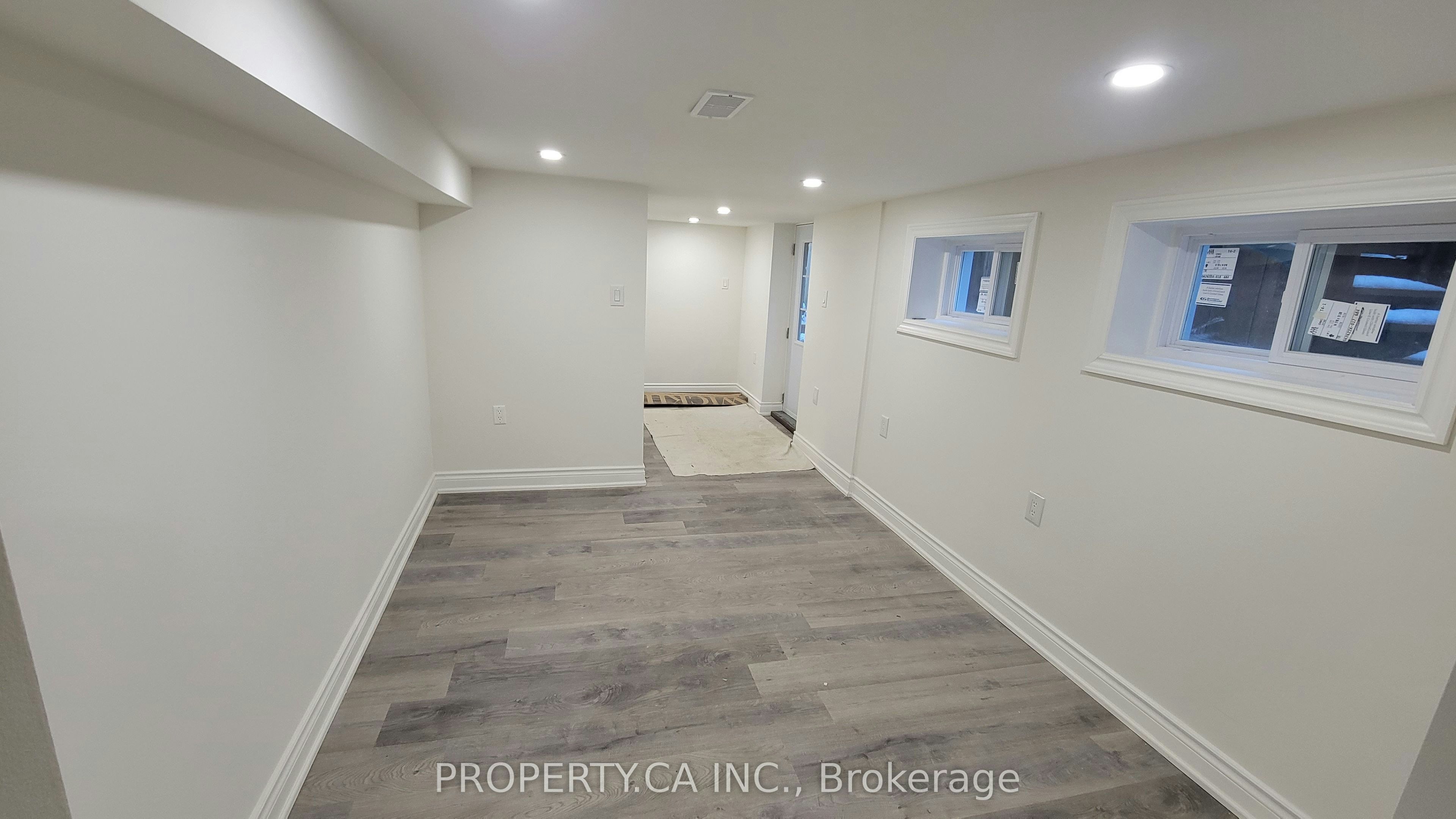 625 Rhodes Avenue, Toronto, ON, M4J 4X5 - 4