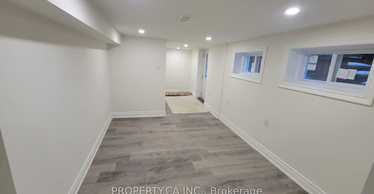 625 Rhodes Avenue, Toronto, ON, M4J 4X5 - 4