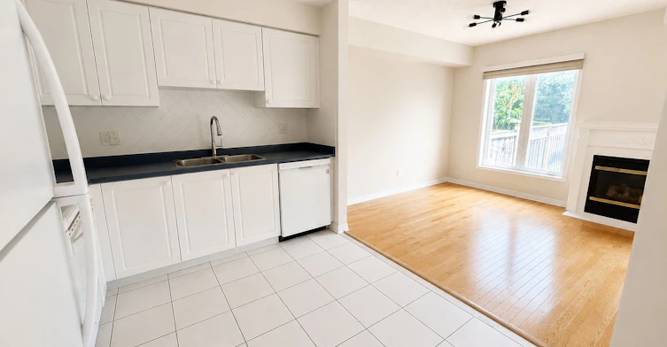 66 Sprucedale Way, Whitby, ON, L1N 9T9 - 3