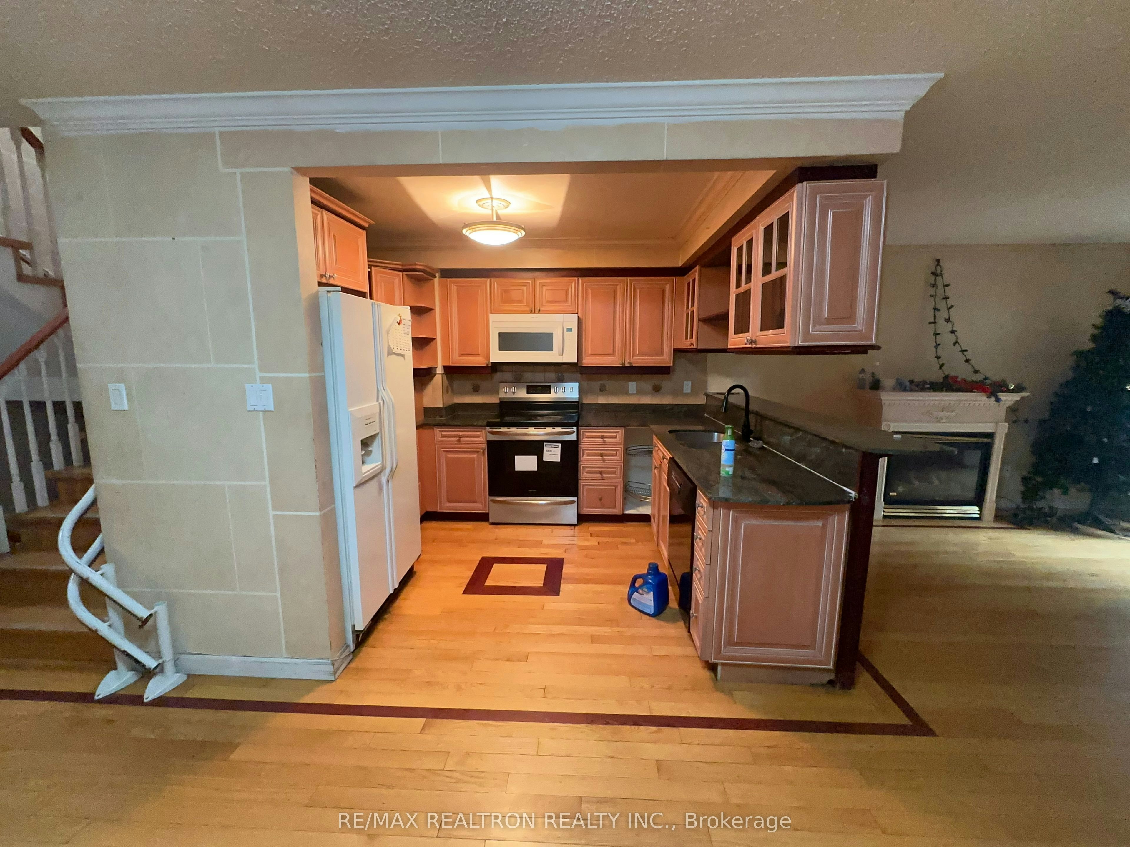 59 Verne Crescent, Toronto, ON, M1B 2Y4 - 5