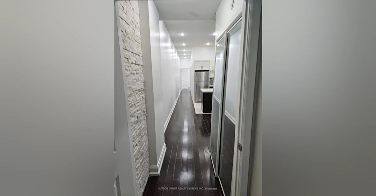 2-924 Danforth Avenue, Toronto, ON, M4J 1L9