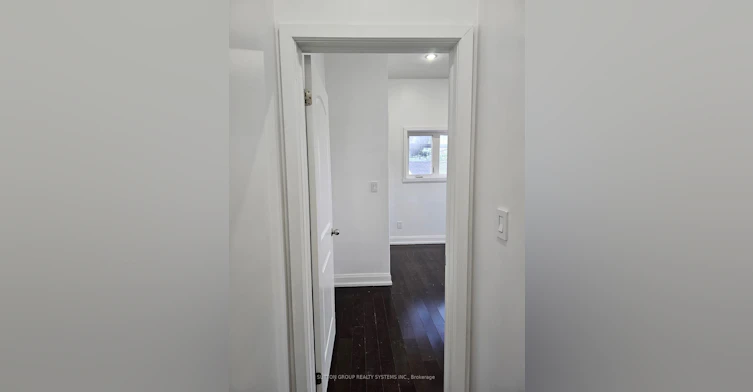 2-924 Danforth Avenue, Toronto, ON, M4J 1L9 - 10