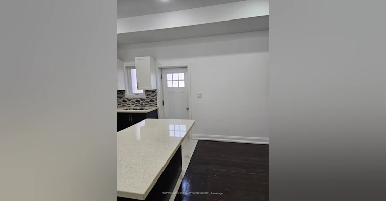 2-924 Danforth Avenue, Toronto, ON, M4J 1L9 - 6