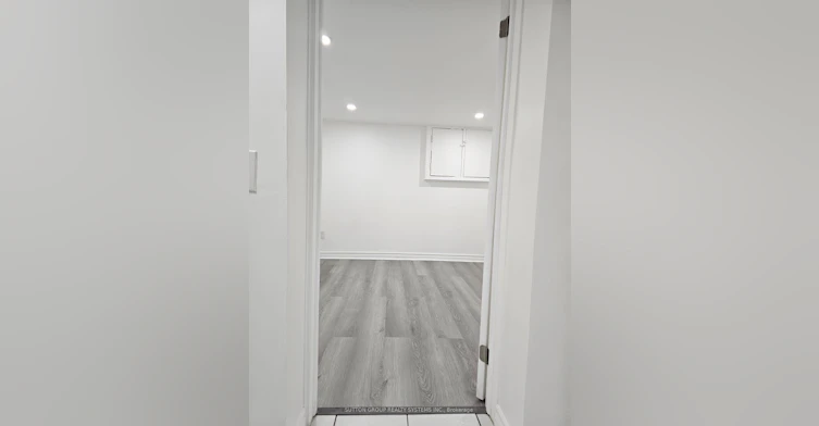 137B Chatham Avenue, Toronto, ON, M4J 1K8 - 9