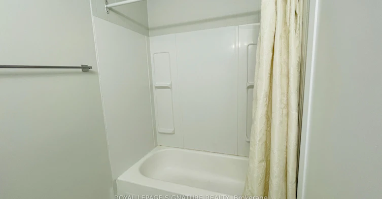75 (Upper)-1100 Oxford Street, Oshawa, ON, L1J 6G4 - 13