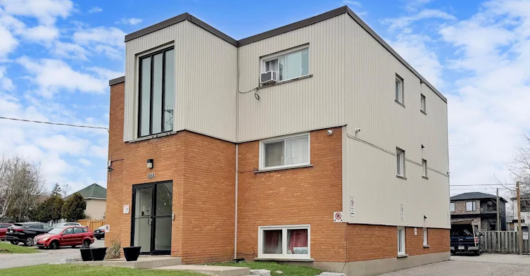 3-362 Elgin Court, Oshawa, ON, L1J 2P4 - 2