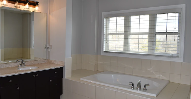 15 Burning Springs Place, Whitby, ON, L1M 0H1 - 28