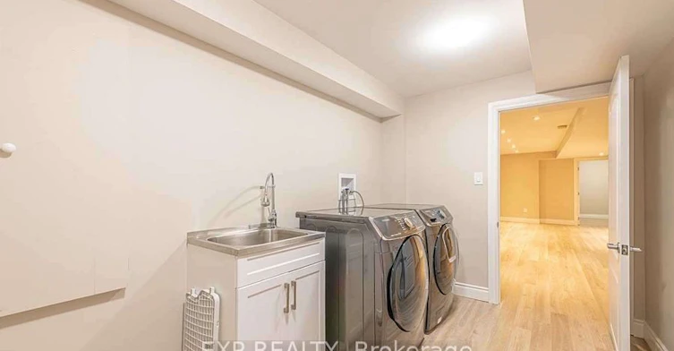 8 Rampart Crescent, Whitby, ON, L1P 1T5 - 26