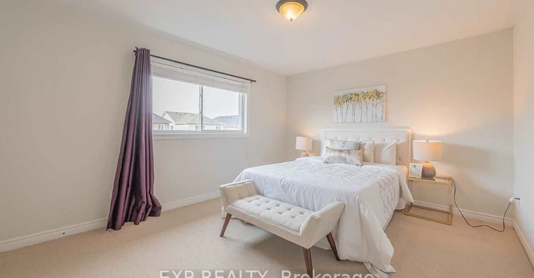 8 Rampart Crescent, Whitby, ON, L1P 1T5 - 13