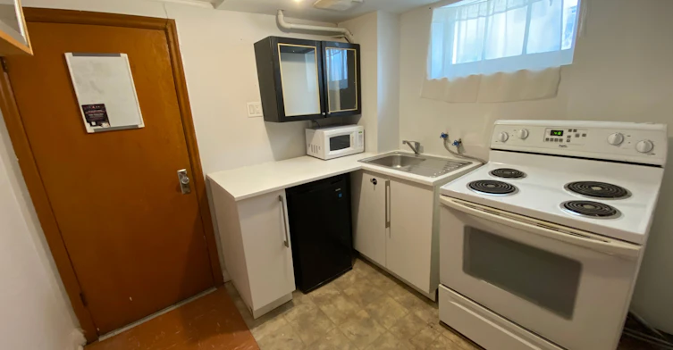(BSMT)-11 Hutton Avenue, Toronto, ON, M4C 3L2 - 3