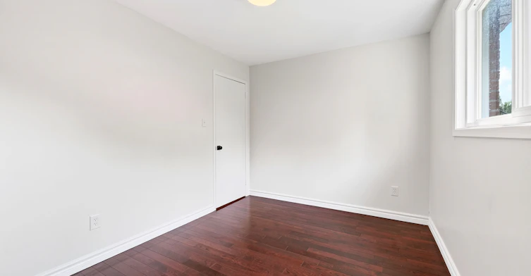 UPPER / 2ND-402 Kingston Road, Toronto, ON, M4L 1T9 - 21