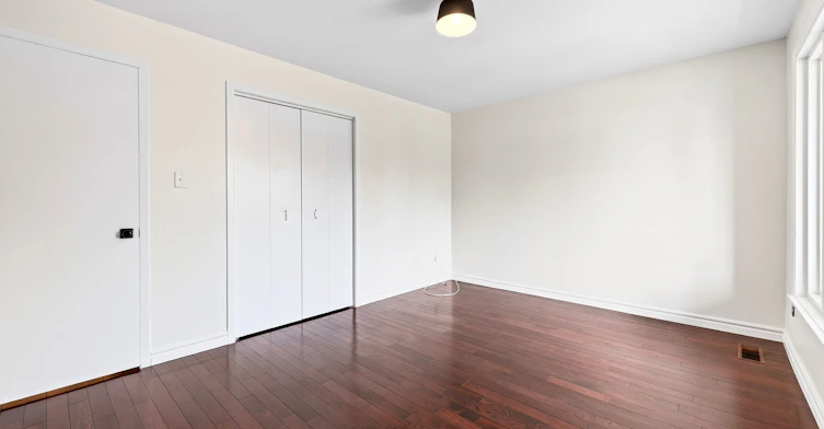 UPPER / 2ND-402 Kingston Road, Toronto, ON, M4L 1T9 - 11