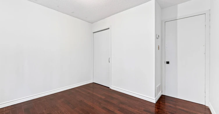 MAIN-402 Kingston Road, Toronto, ON, M4L 1T9 - 15