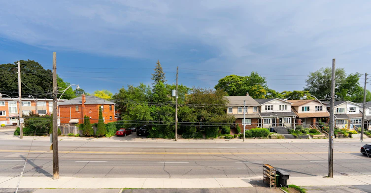 MAIN-402 Kingston Road, Toronto, ON, M4L 1T9 - 24