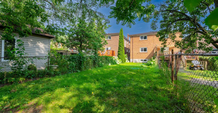 MAIN-402 Kingston Road, Toronto, ON, M4L 1T9 - 30