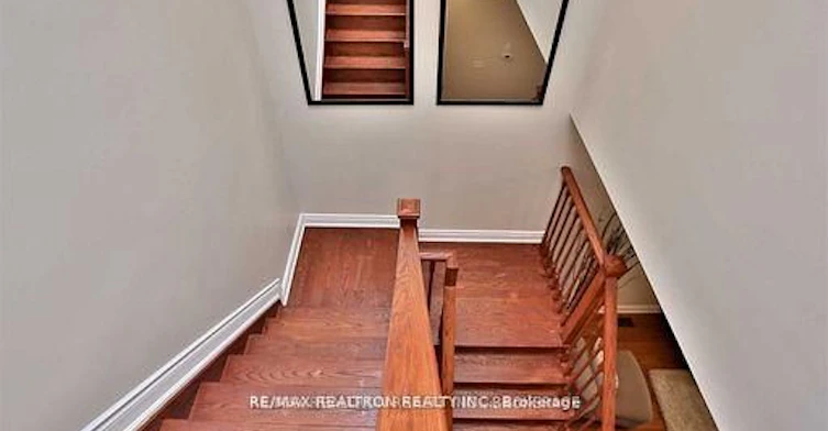 Upper-1339 Woodbine Avenue, Toronto, ON, M4C 4G3 - 14