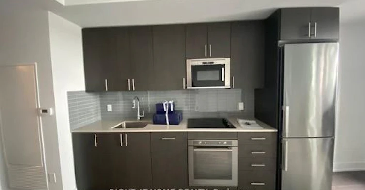 319-2550 Simcoe St N Street, Oshawa, ON, L1L 0R5 - 4