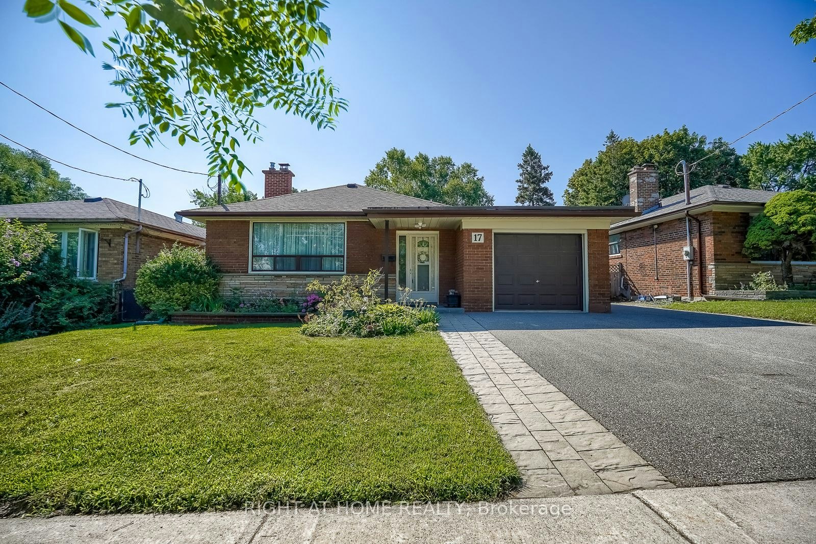 17 Painted Post Drive, Toronto, ON, M1H 1S8