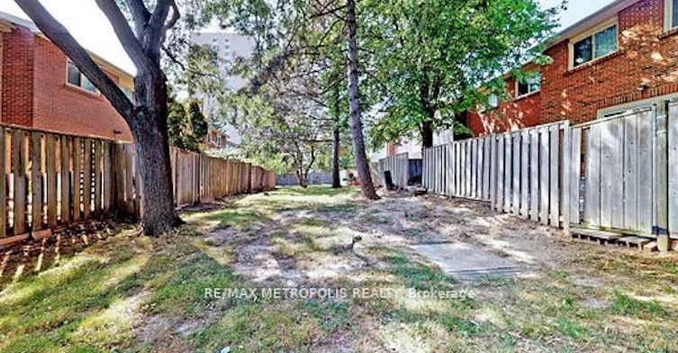 12-2051 Bridletowne Circle, Toronto, ON, M1W 2J7 - 18