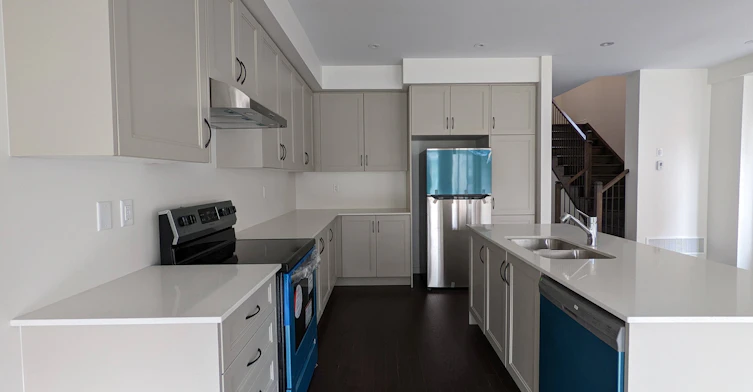 67 Laing Drive, Whitby, ON, L1P 0N6 - 9