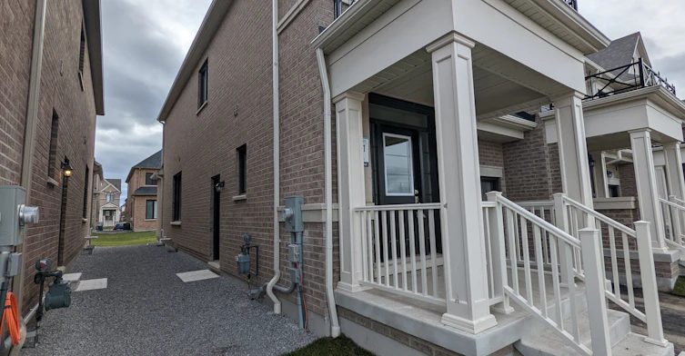 67 Laing Drive, Whitby, ON, L1P 0N6